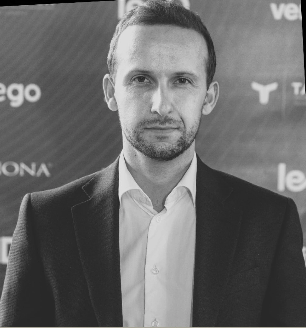 Aaron Naisar